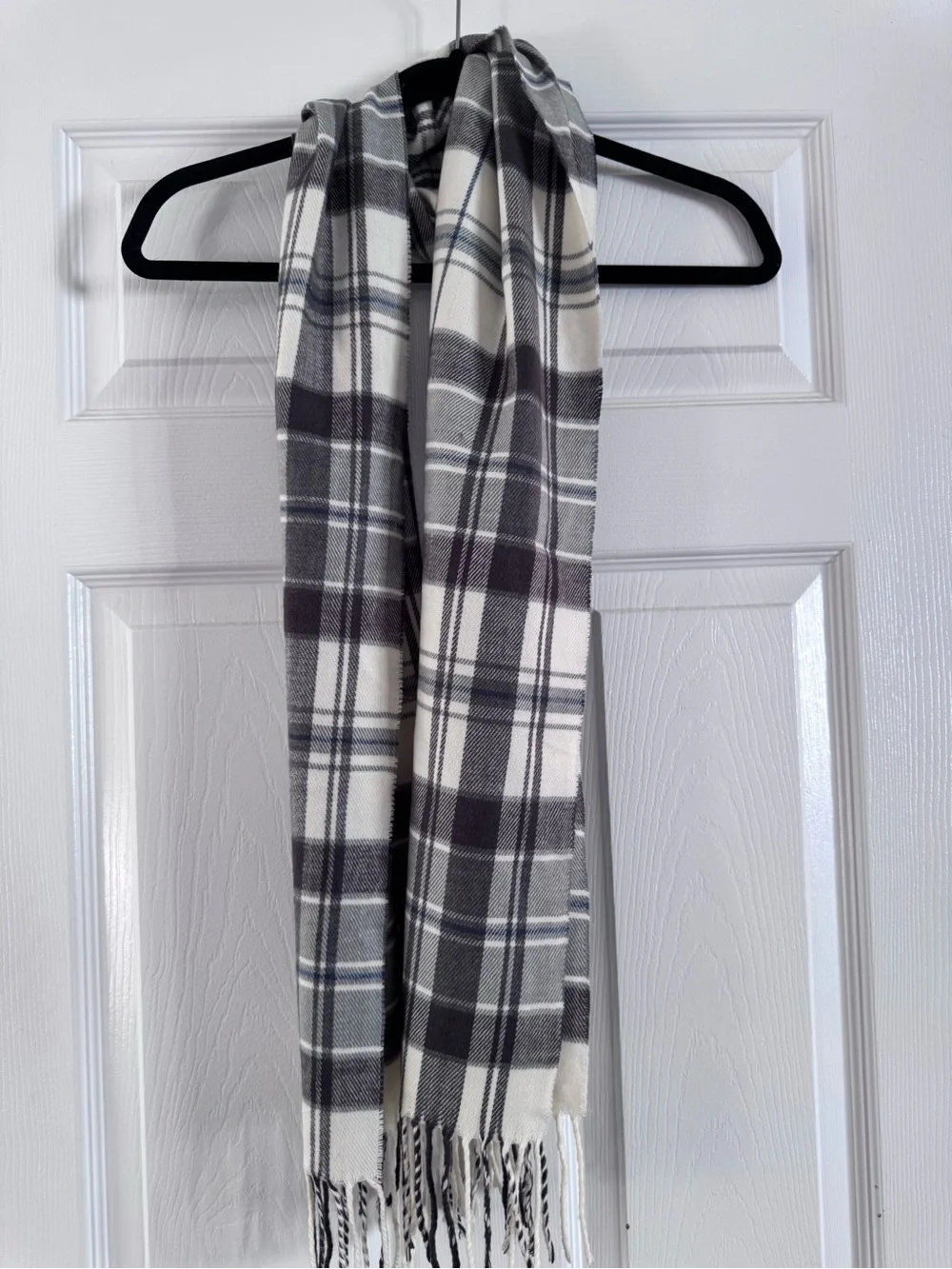 Plaid Fringe Scarf in Gray & Cream